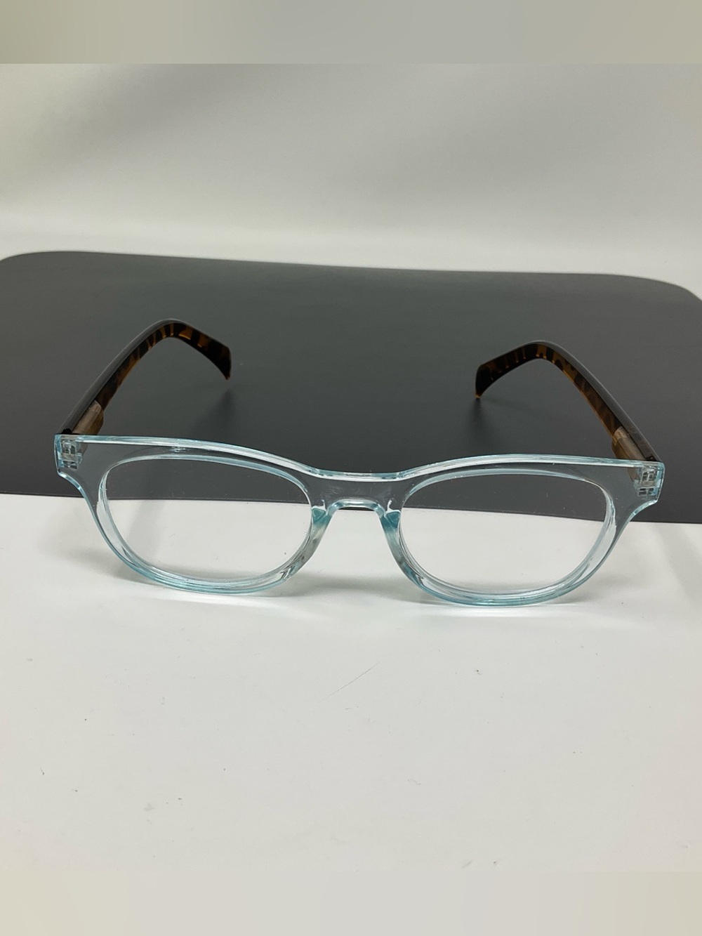 Betsey Johnson clear blue tortoise frame reading glasses +2.50